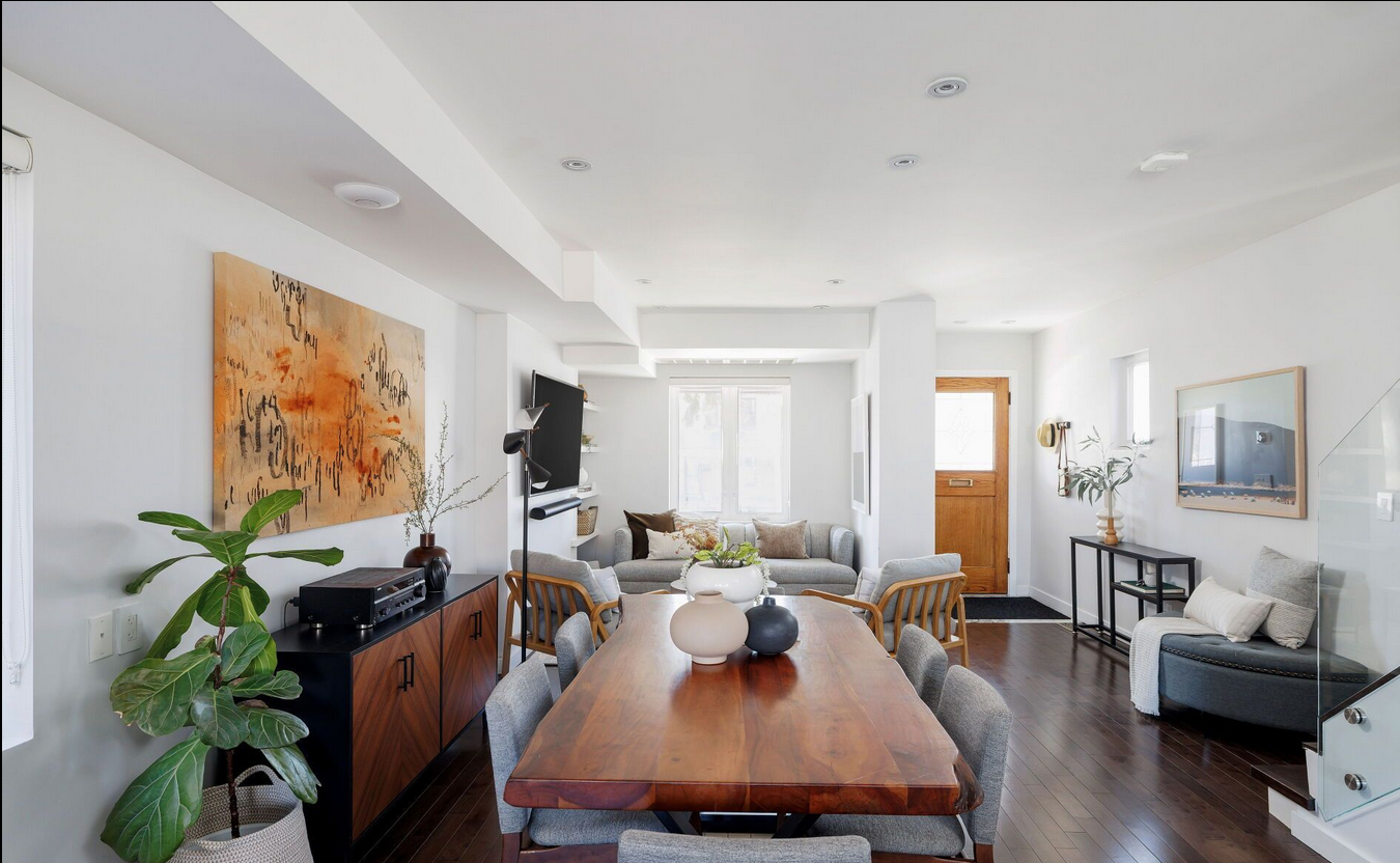 Corso-Italia Detached House Open Concept Living Room, Dining Room and Kitchen