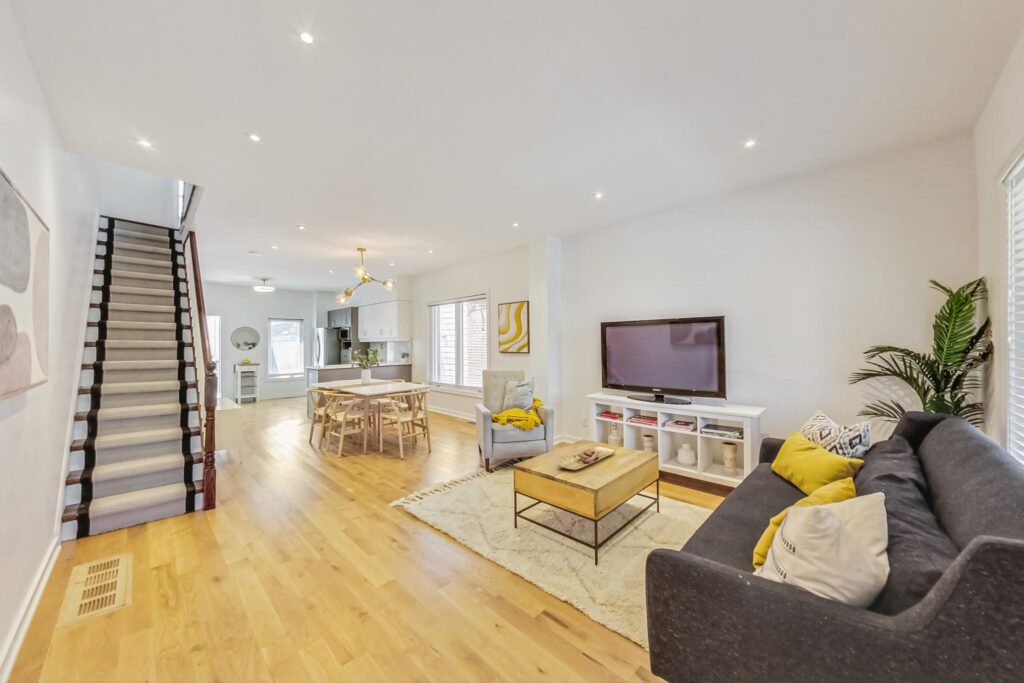 Leslieville Semi-Detached House Open Concept Living Room, Dining Room and kitchen
